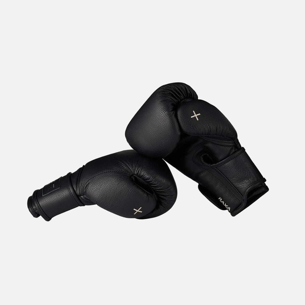 Raxa Leather Boxing Gloves lifestyle image